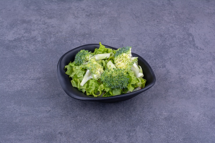 Creamy Dill-Dressed Broccoli and Cranberry Salad