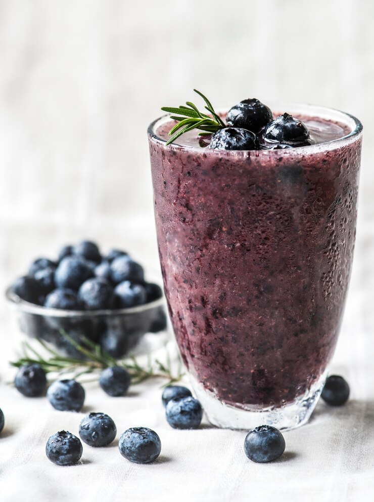 Blueberry Celery Smoothie